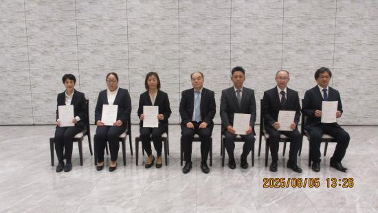 R7_介護アンバサダー集合写真