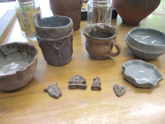 画像：陶器の製作例（集合）