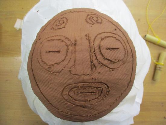 画像：顔を描く