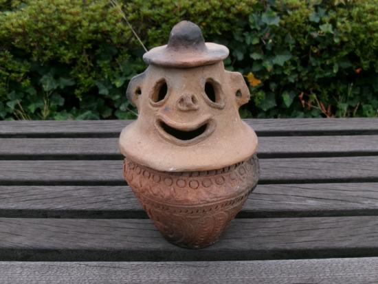 画像：顔面装飾土器の制作例