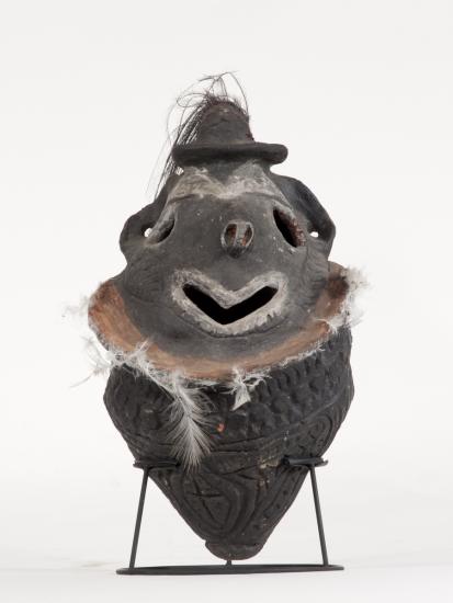 画像：儀礼用仮面土器