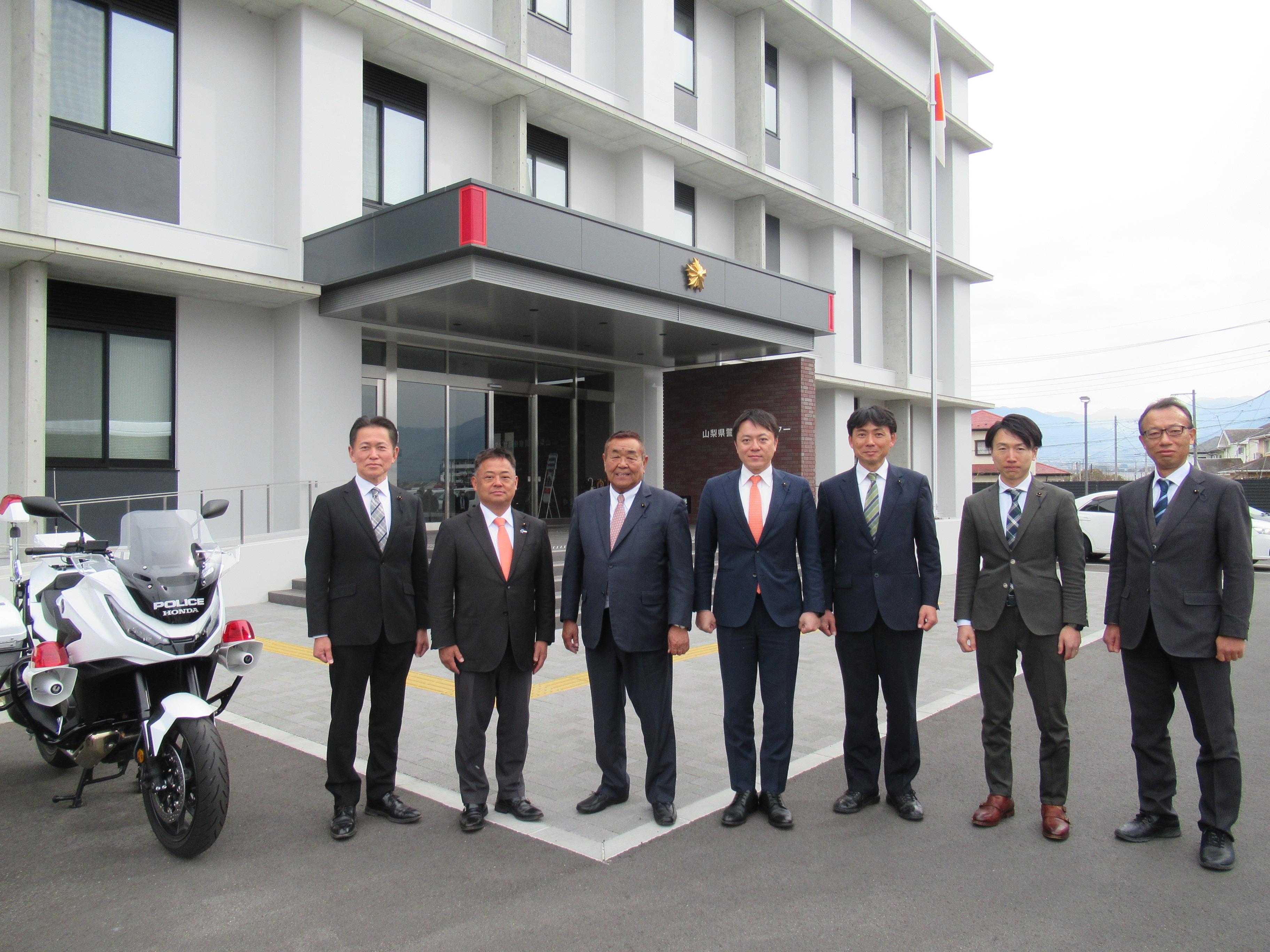 R80113総務委員会県内調査山梨警察機動センター