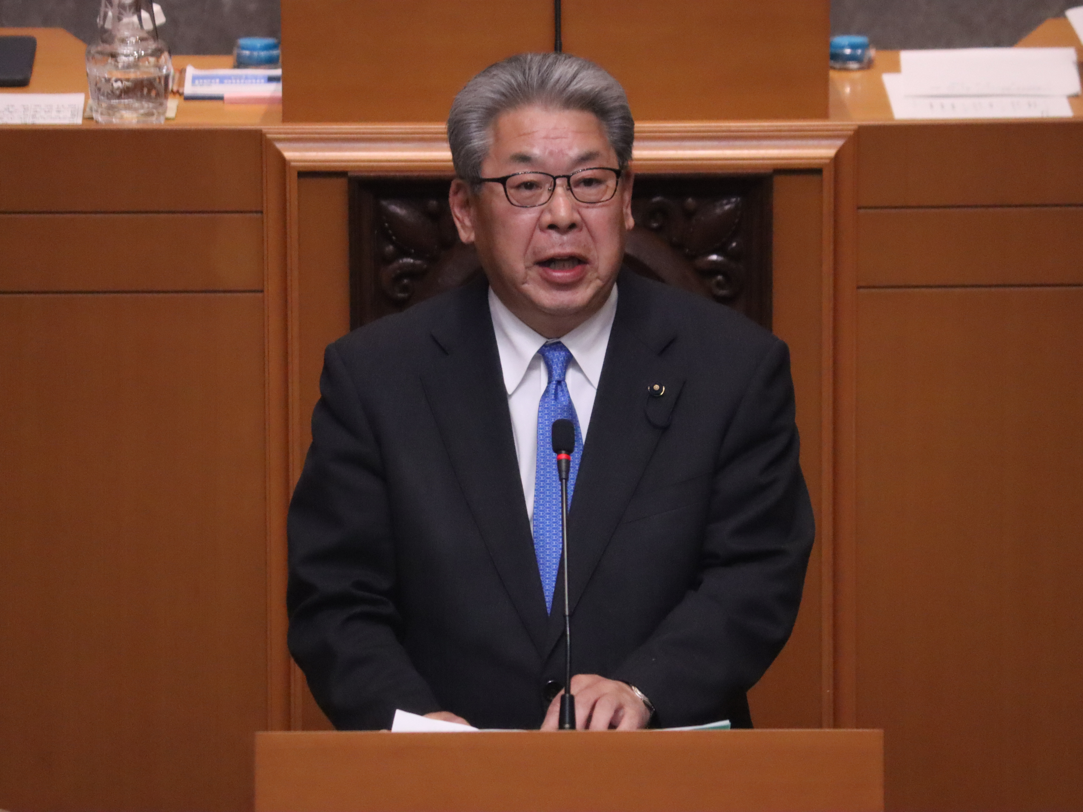 R803232月定例会閉会日2古屋議員