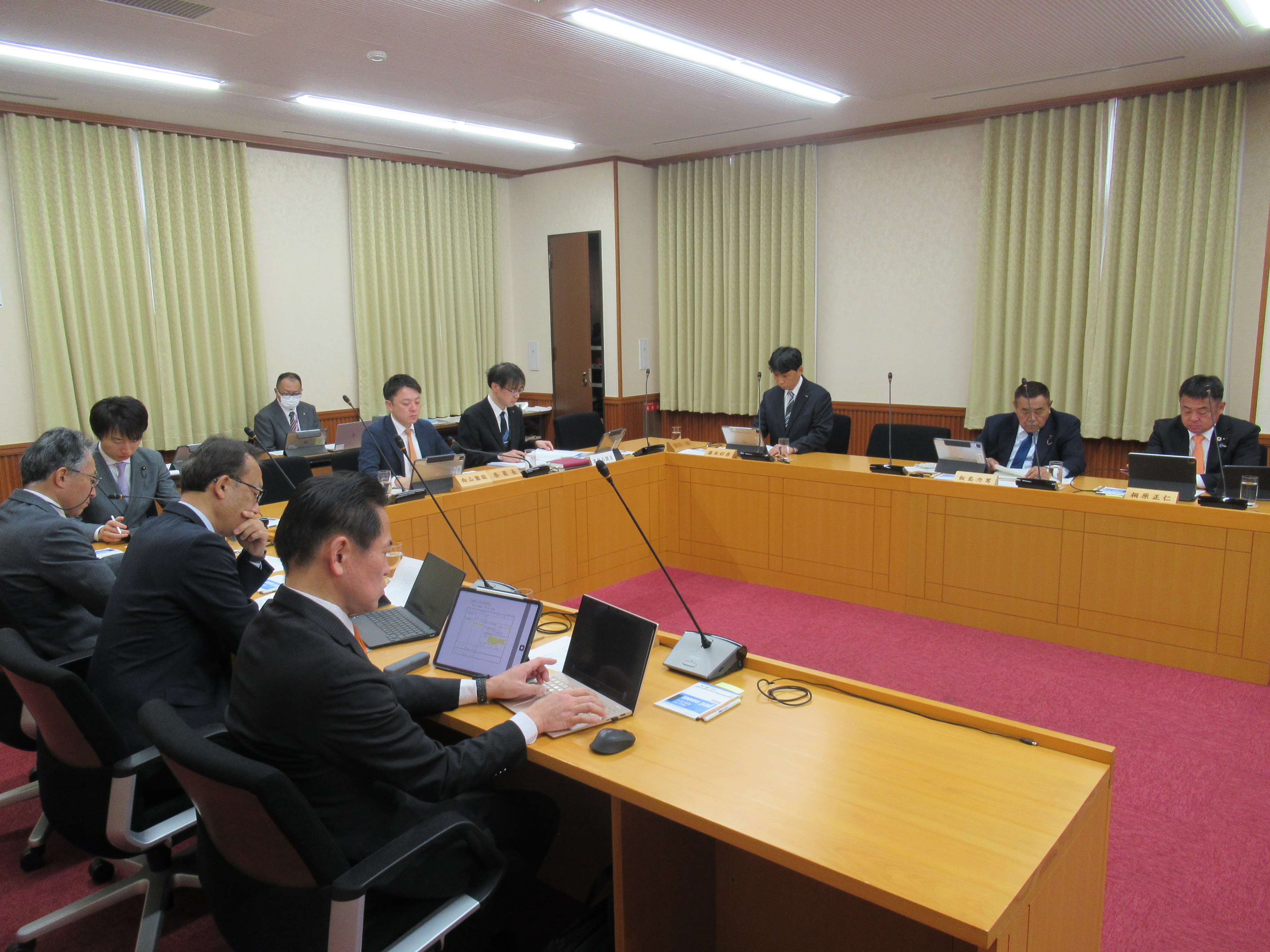 R80303常任委員会総務