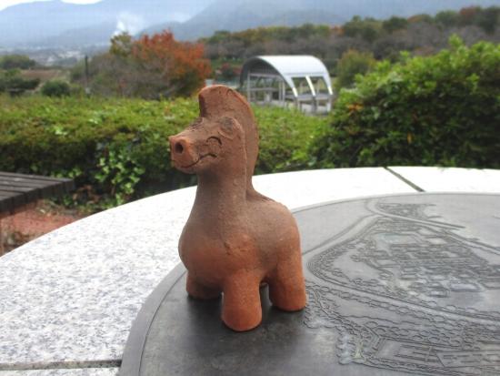 画像：干支の土鈴（午）の制作例