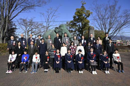 画像：記念撮影の様子