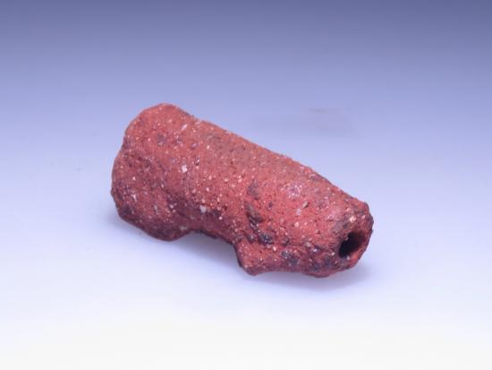 画像：上コブケ遺跡出土・イノシシ形土製品