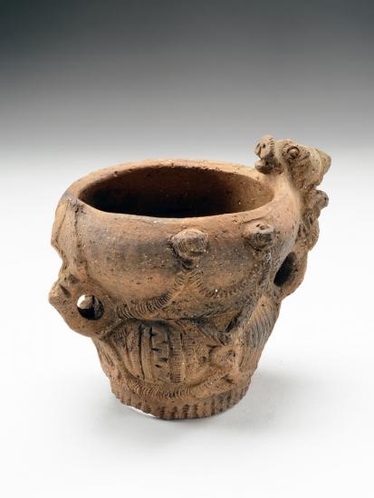 画像：安道寺遺跡出土品・深鉢形土器