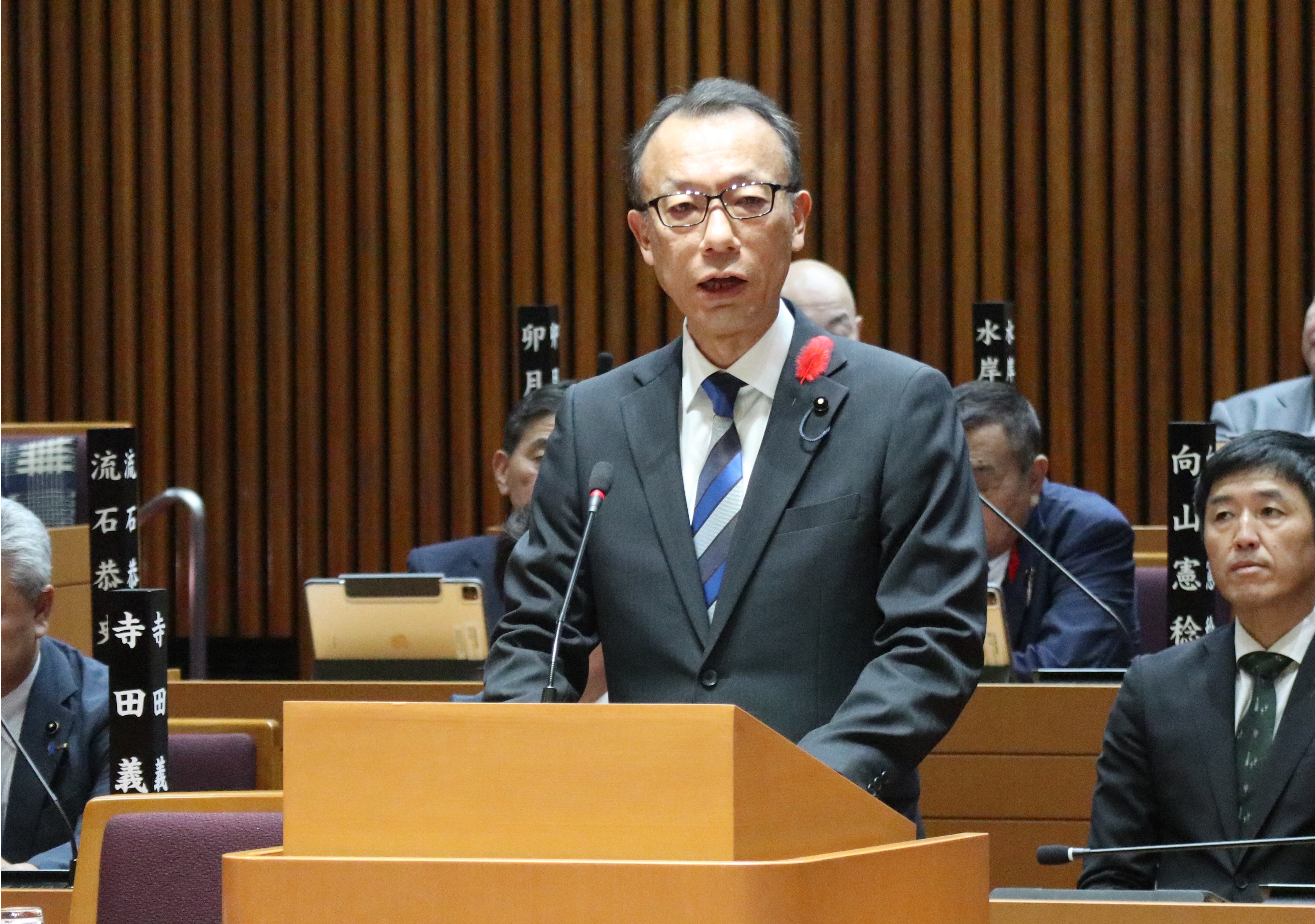 R81006名取議員