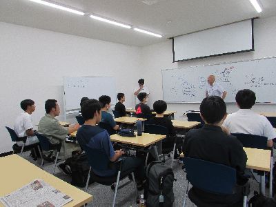 数学オリンピック合宿（Ｒ７）講義の様子②